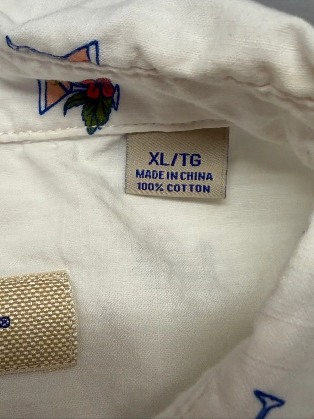 Tommy Bahama Men's Short Sleeve White Cocktail Hawaiian Shirt Size XL - Picture 5 of 9